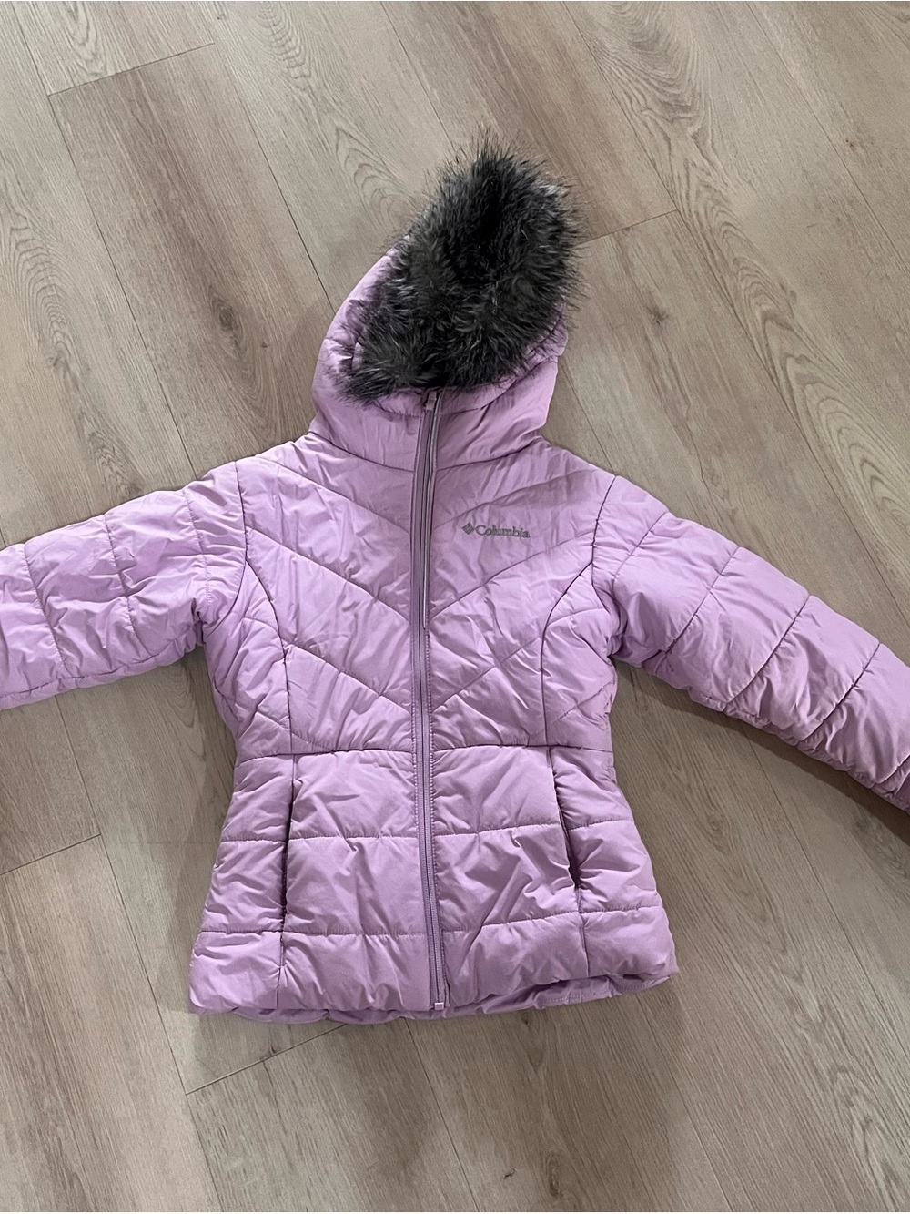 Columbia Girls' Light Lavender Puffer Jacket with Faux Fur Trim Hood